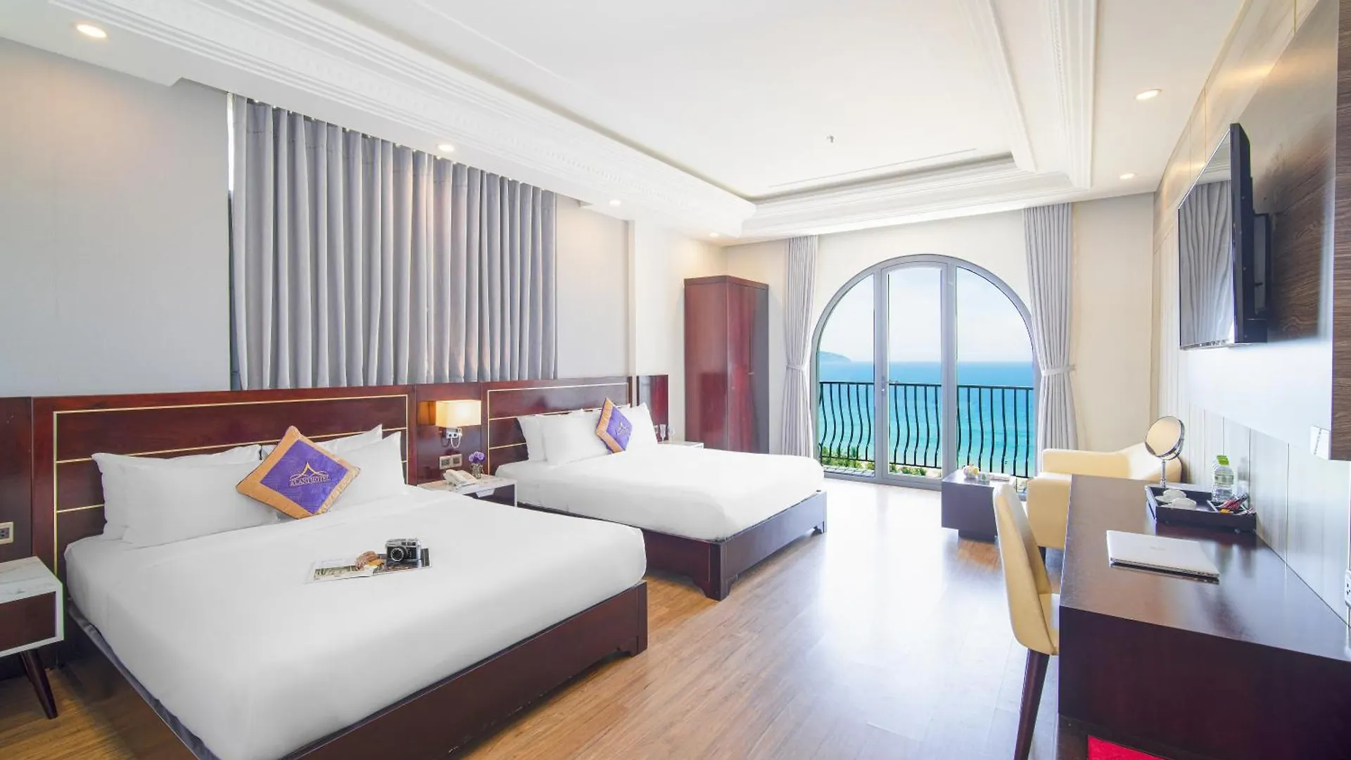 Alani Sea View Hotel Da Nang 4*,  Vietnam